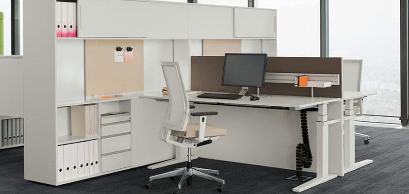 两人办公桌-两人办公屏风-两人位办公桌产品场景图